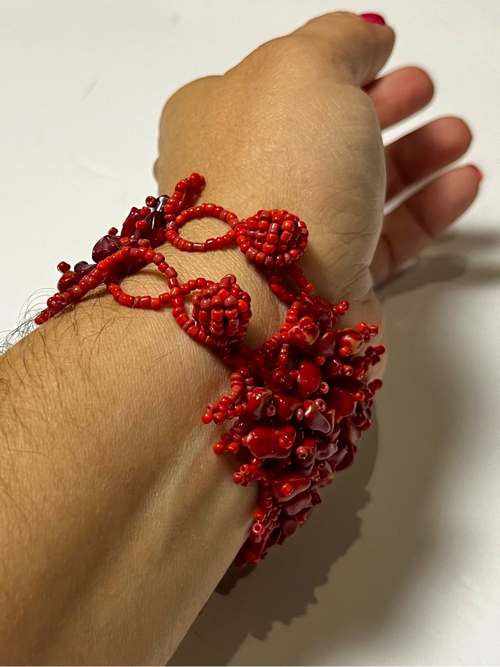 Red Cluster Coral Bead Stretch Bracelet - Women Jewelry $10 - Picture 3 of 7